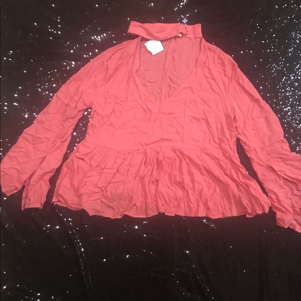 NWT BEAUTIFUL BELL SLEEVE CHOCKERNECK DRESS SHIRT